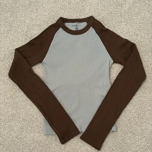 Brandy Melville Ribbed Bella Long Sleeve